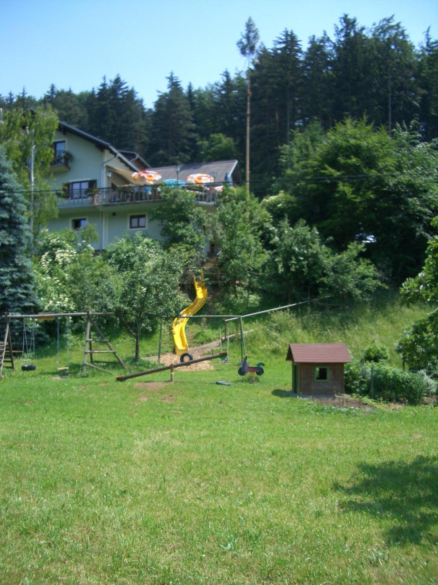 Gasthaus - Gaestehaus Schusterbauer Райн Экстерьер фото